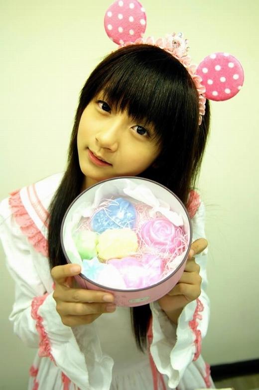 台湾糖果萝莉许雅涵生活照