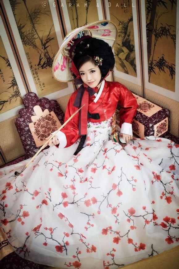 螺旋猫团队成员tomia3月7日新出作品韩服Cos图9