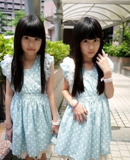 萝莉姐妹小希Sandy和小涵Mandy的合影照4