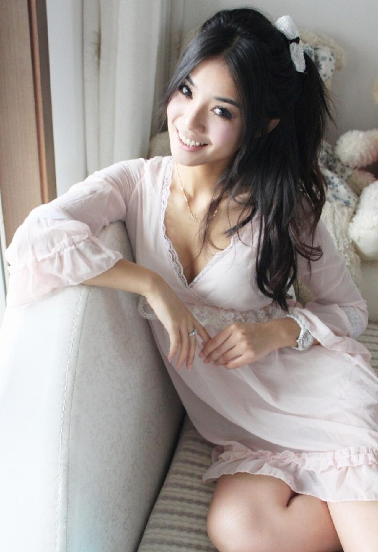 DOTA神级解说神仙姐姐赵洁的清纯唯美照片