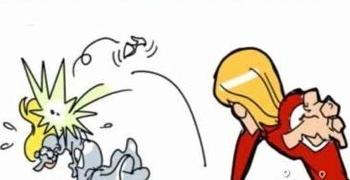 王子用玻璃鞋扔灰姑娘