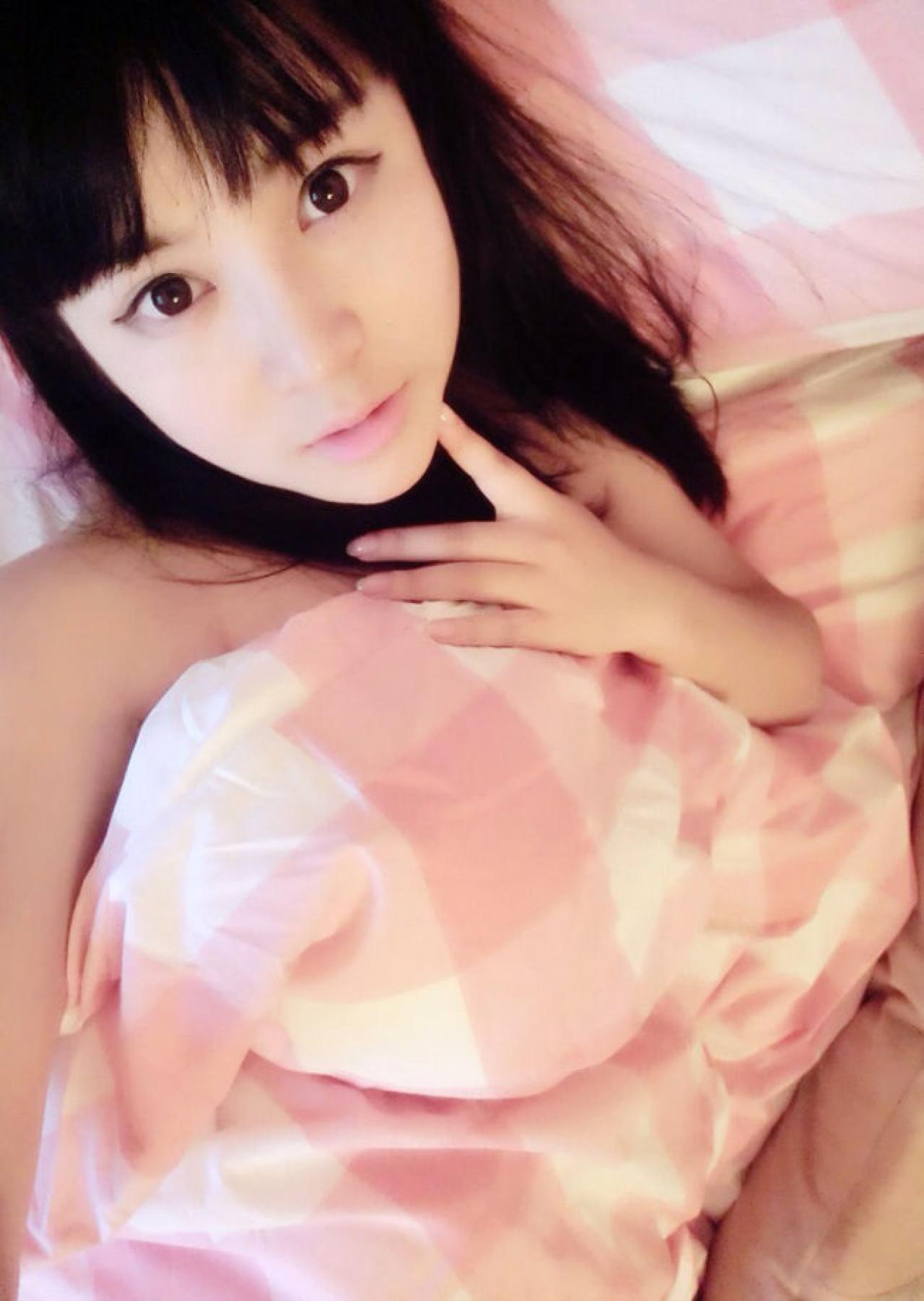 游戏声优小孽的自拍照03