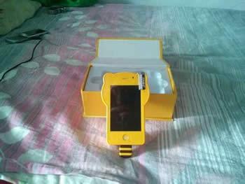 小浣熊手机正面特写2