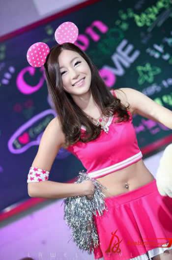韩国可爱showgirl，粉色猫女卖萌照02