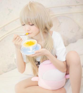 双叶杏cosplayer深爱小食