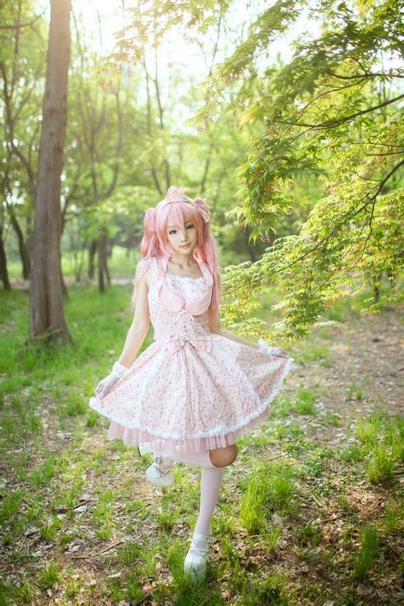 Lolita卖萌粉红公主Cosplay组图05