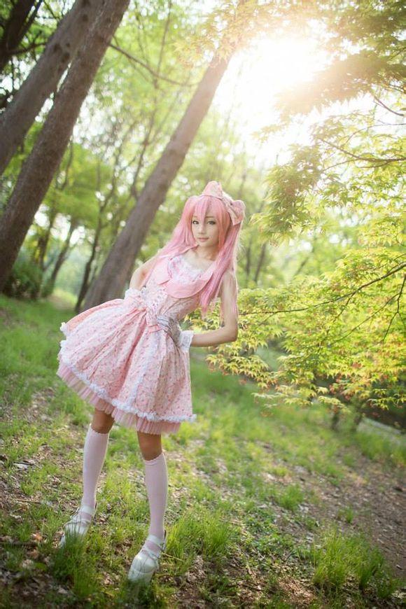 Lolita卖萌粉红公主Cosplay组图04