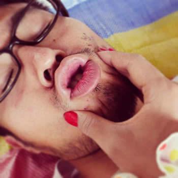 日本博主地主惠亮的一个人约会组图03