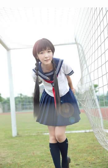 徐娇十六岁生校服照片