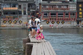 凤凰古城街拍03