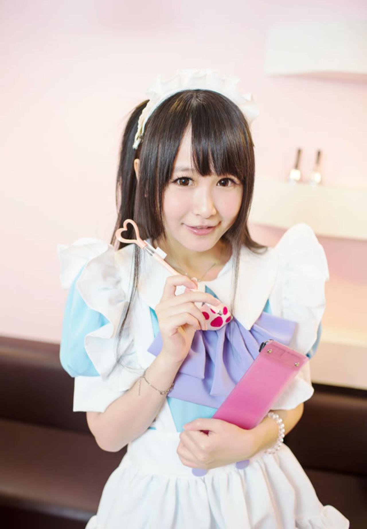 咖啡馆里的女仆妹子Cosplay第02张图