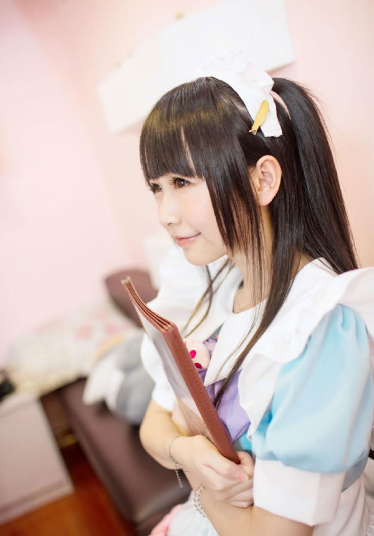 咖啡馆里的女仆妹子Cosplay第03张图