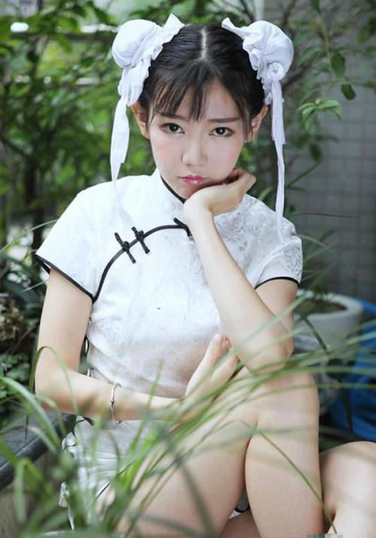 弥秋女怪兽春丽卖萌照03