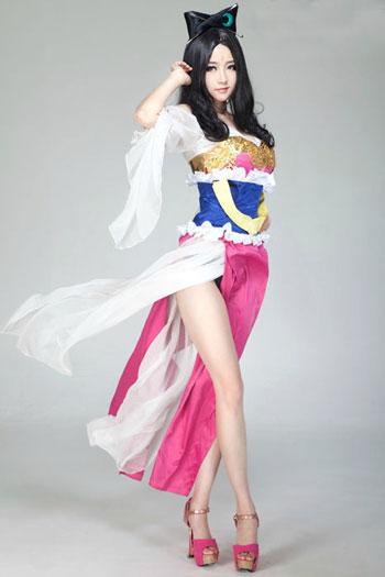 裴裴为某网友拍的Cosplay正式照