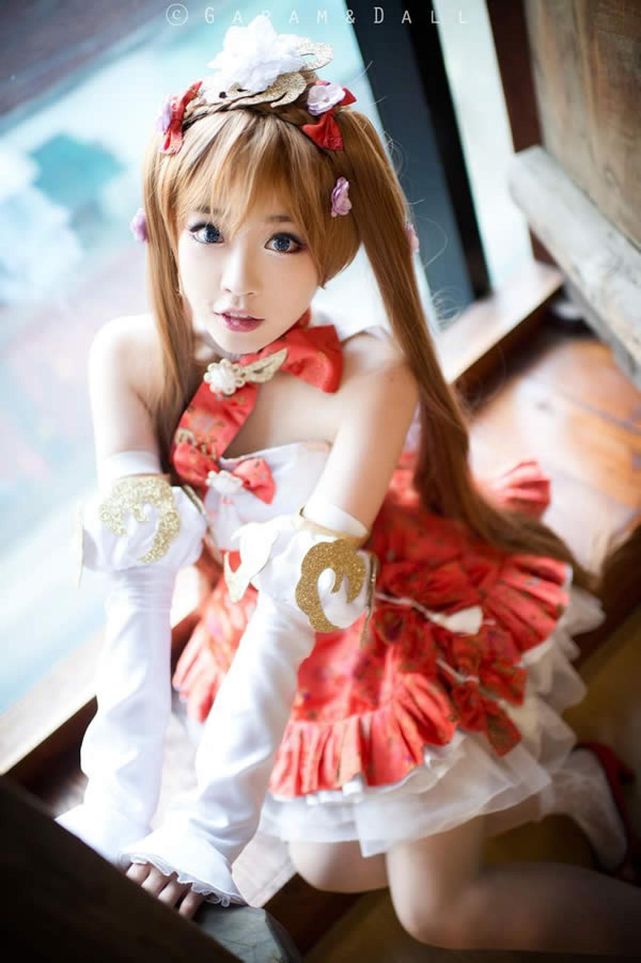 兔娘扩散性百万亚瑟王Cosplay粉色套装大眼睛特写