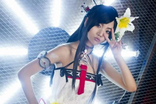 剑灵南素柔MM粉衣Cosplay之剪刀手卖萌上的照片