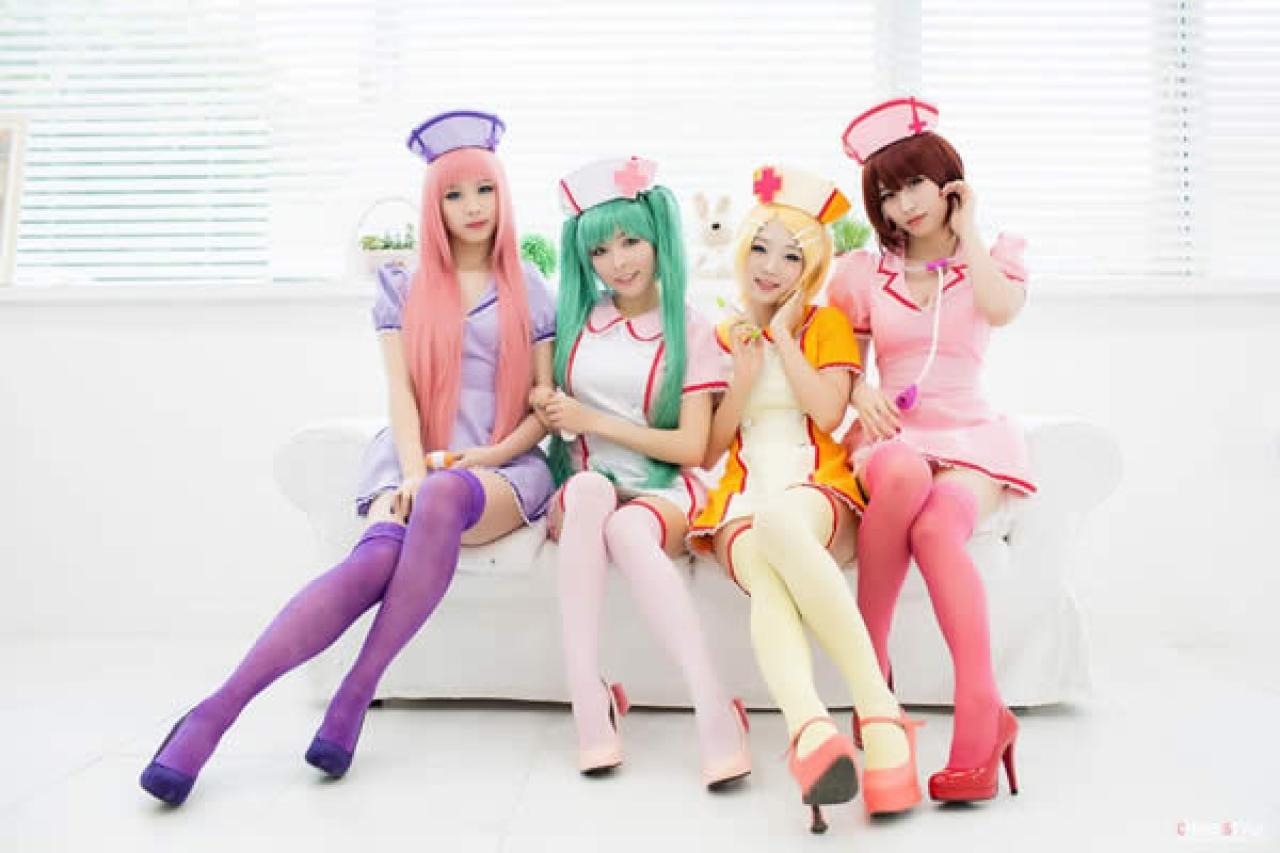 小护士紫、粉、黄三色Cosplay小合影