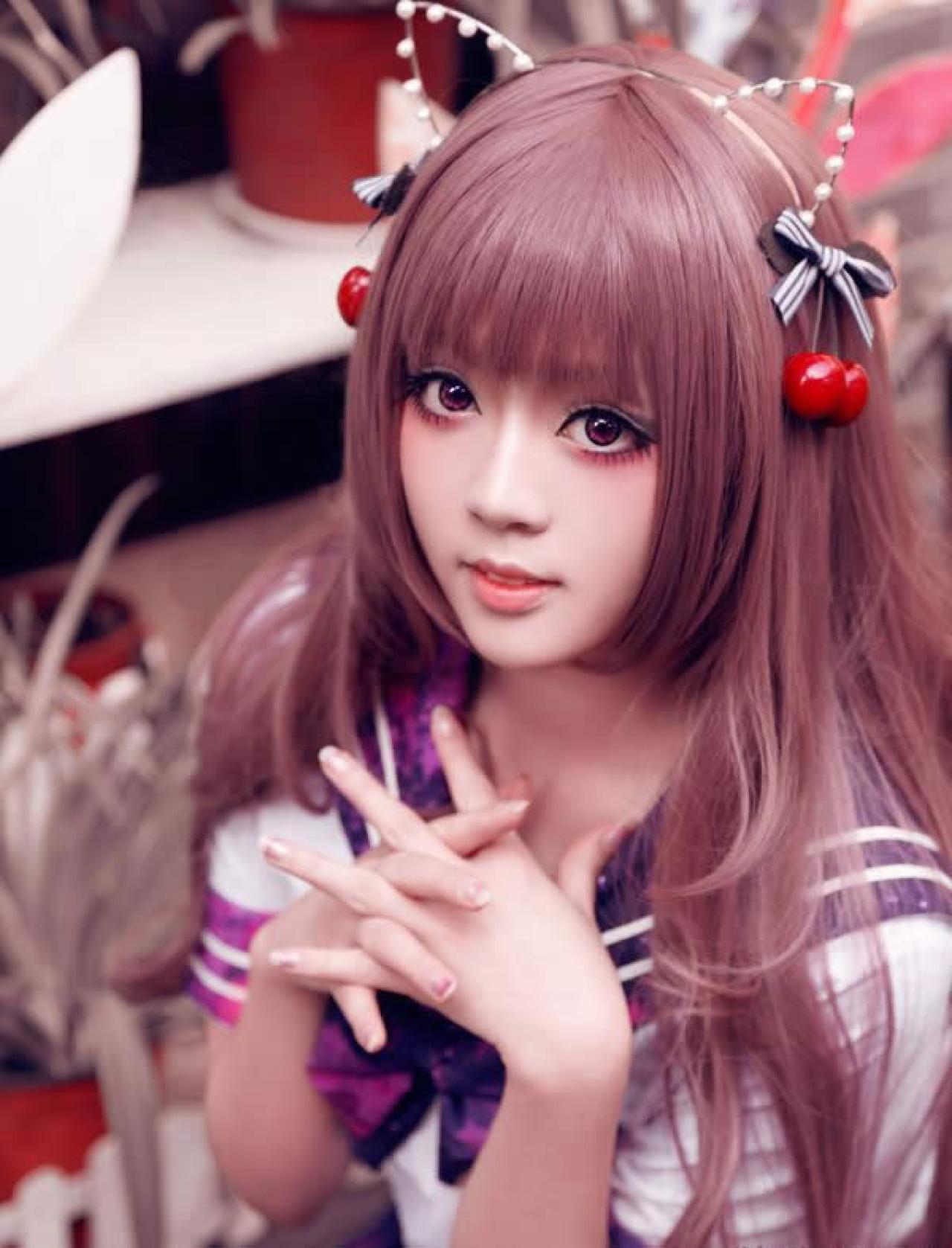 紫衣少女Cos美少女学院正面照近景