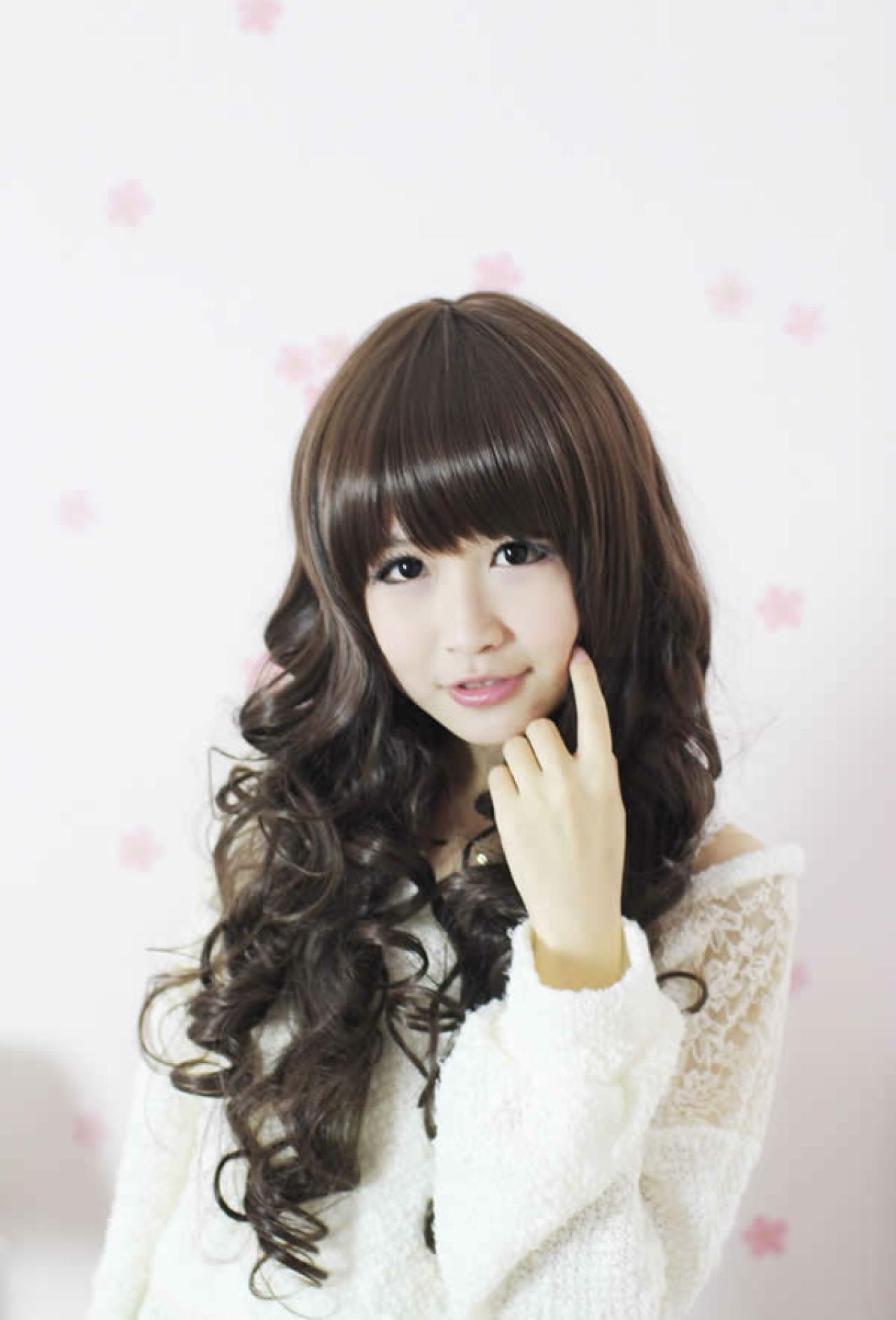 著名人气Coser小Can认真捋头发的样子