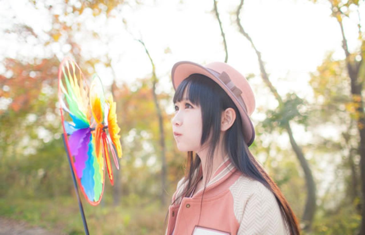 小Can吹风车的样子侧面