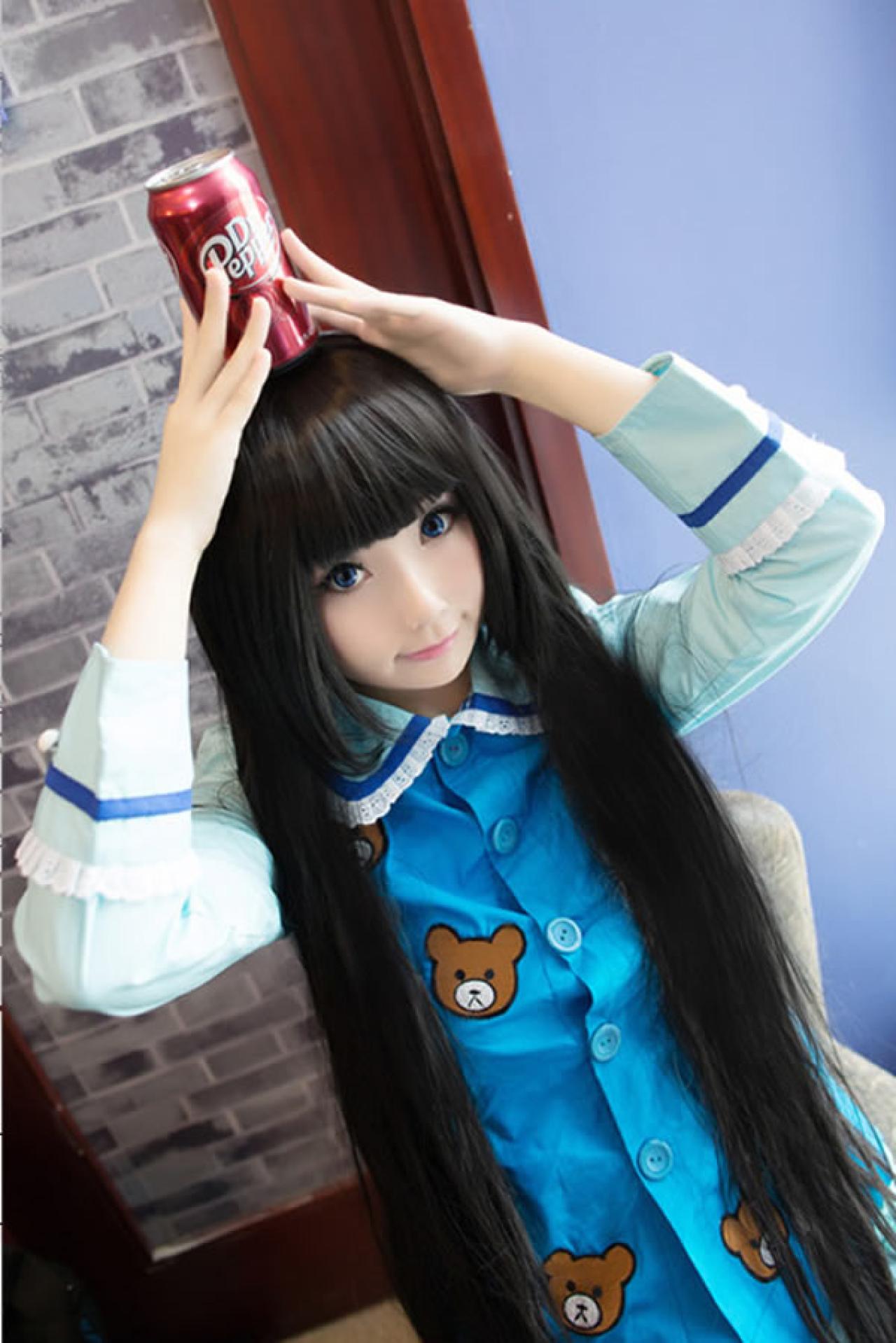 魔法少女小媛SH扮演神的记事本爱丽丝头顶一罐Dr.Pepper饮料