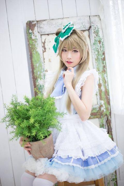 兔娘扮演南小鸟：手持盆栽