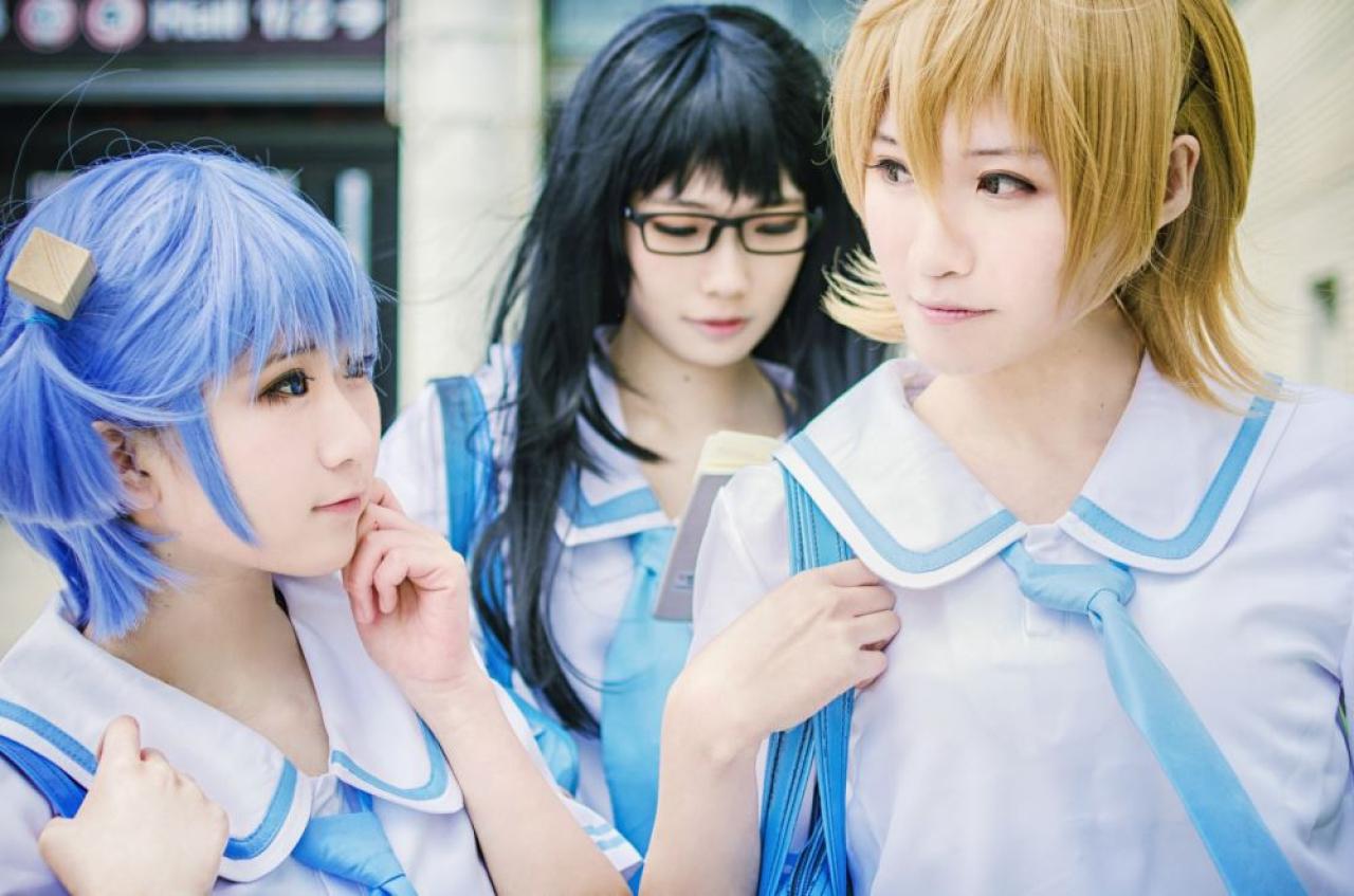 长野原美绪、水上麻衣和相生祐子三人在一起