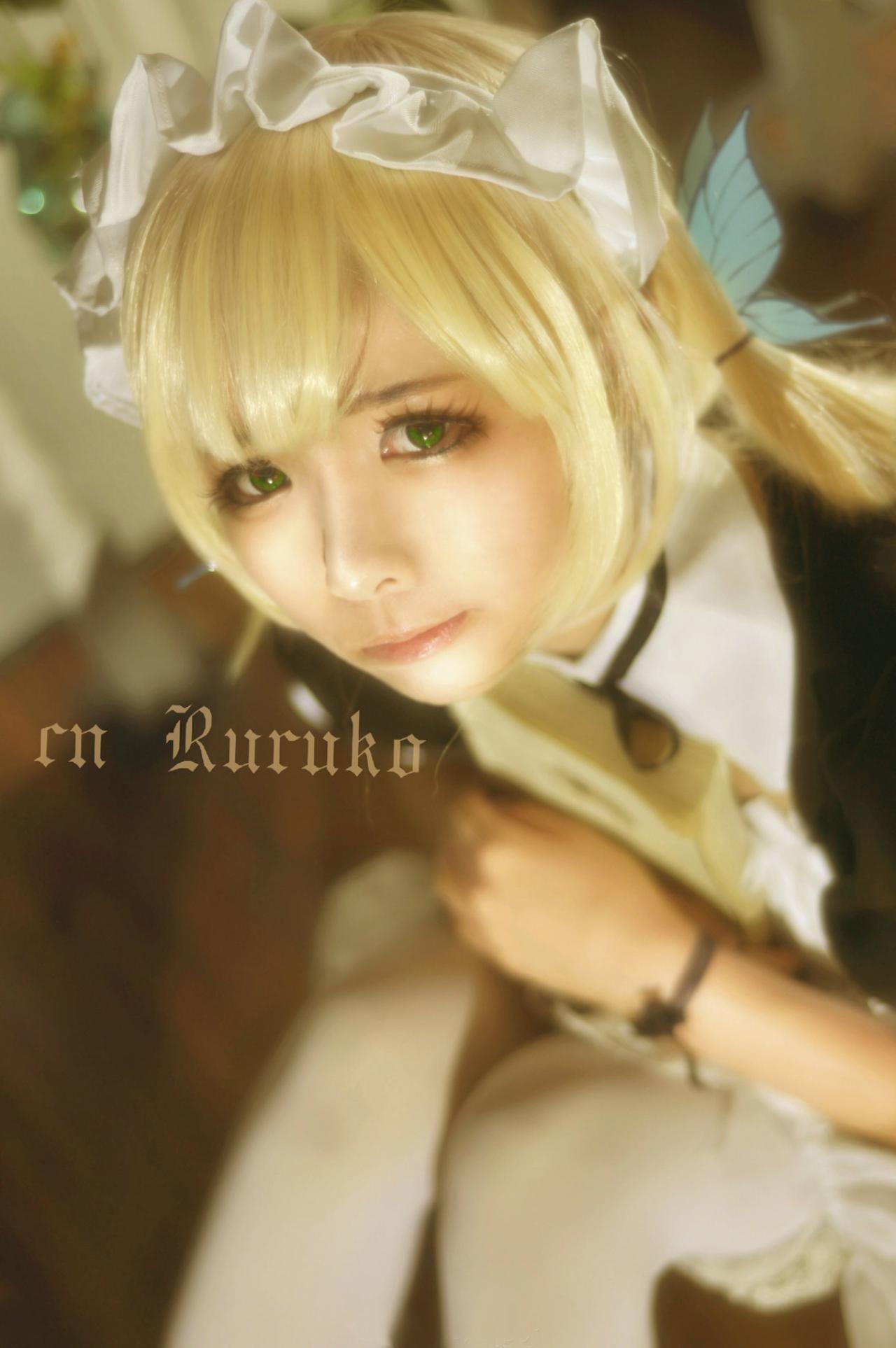 鹿鹿子扮演柏崎星奈脸部特写