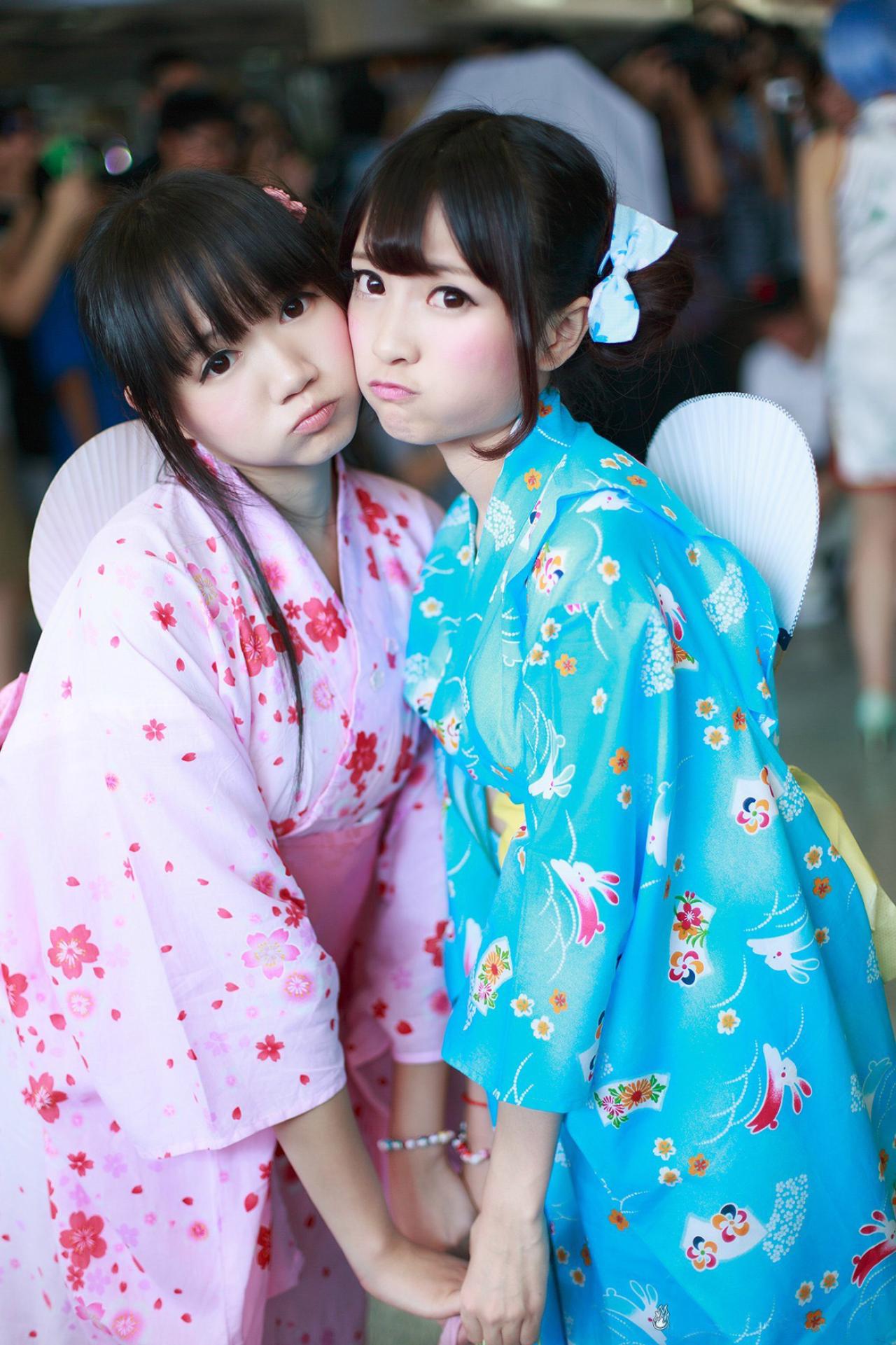 橘子酱和小龟脸贴脸嘟嘴卖萌 KaKei_火仔拍摄