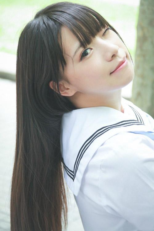 贤儿sherry穿着水手服眨眼睛卖萌姿势