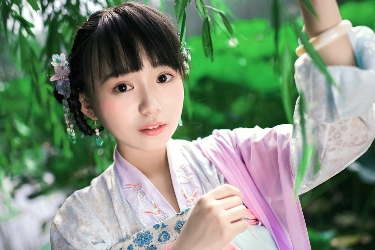 修老虎七夕古装贺图横幅全景