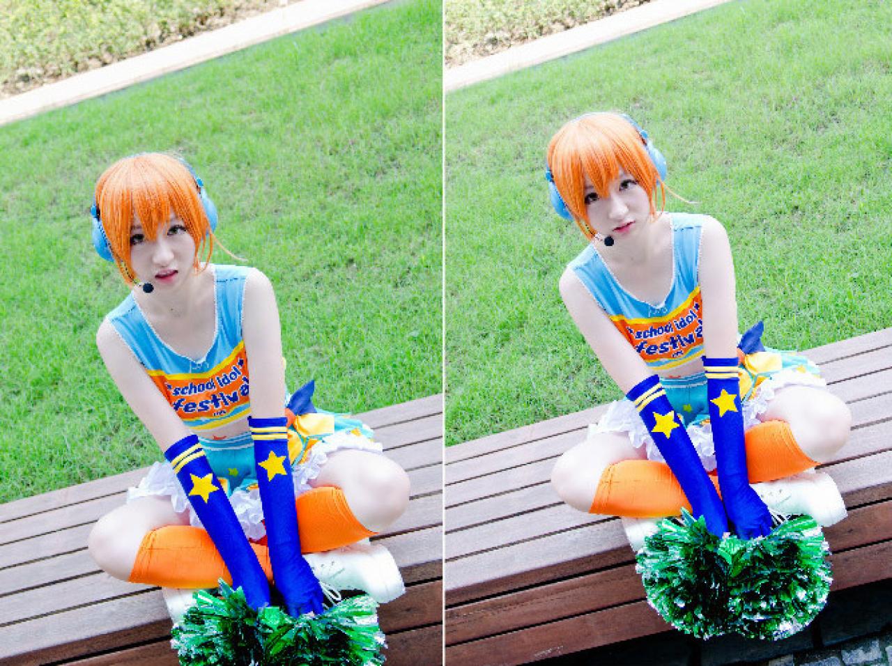 superpopopo扮演星空凛双手拿着花球盘腿坐在长椅上