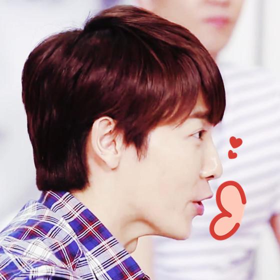 李东海亲亲嘴头像