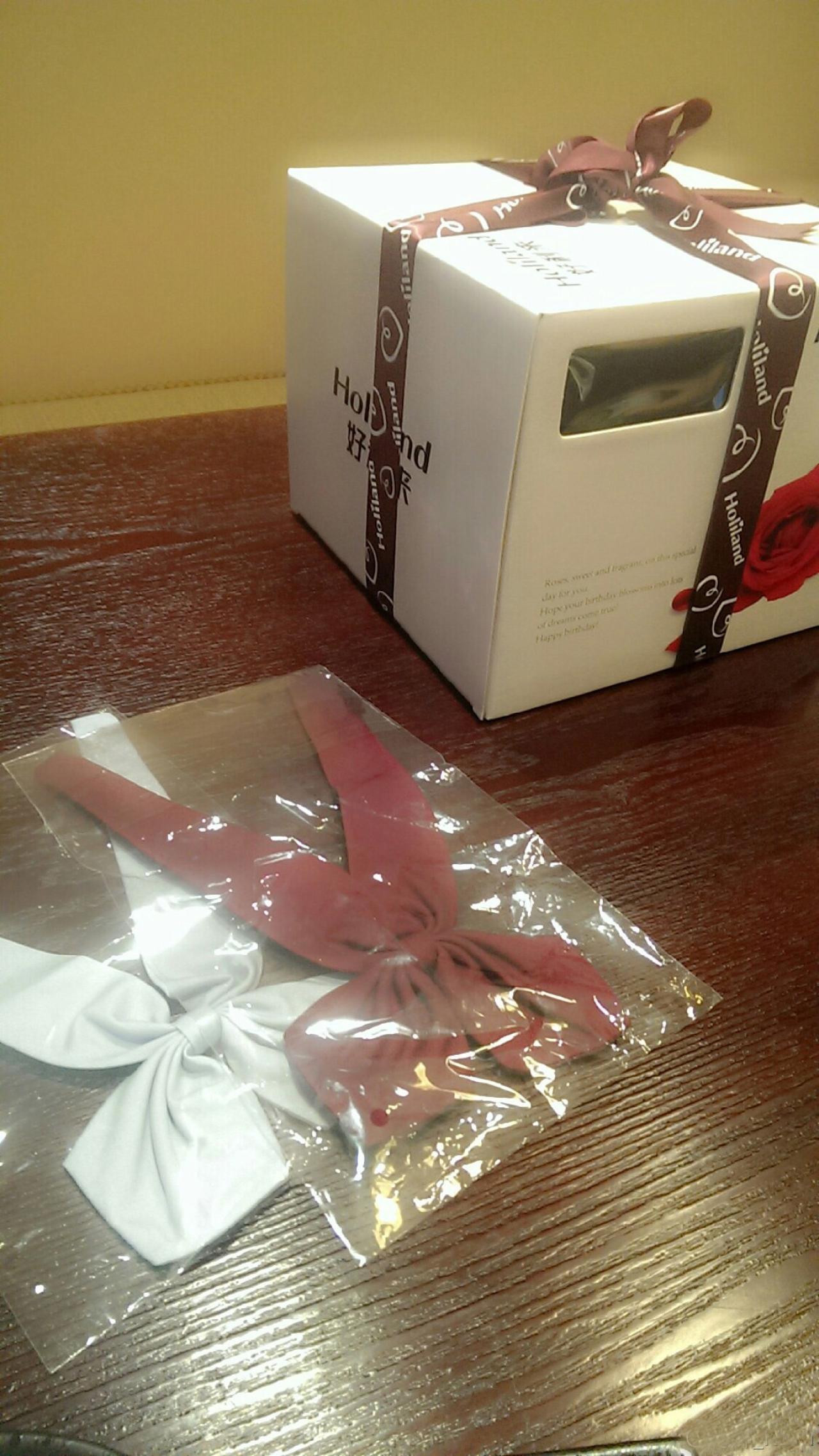 图书的蛋糕和小怜的礼物