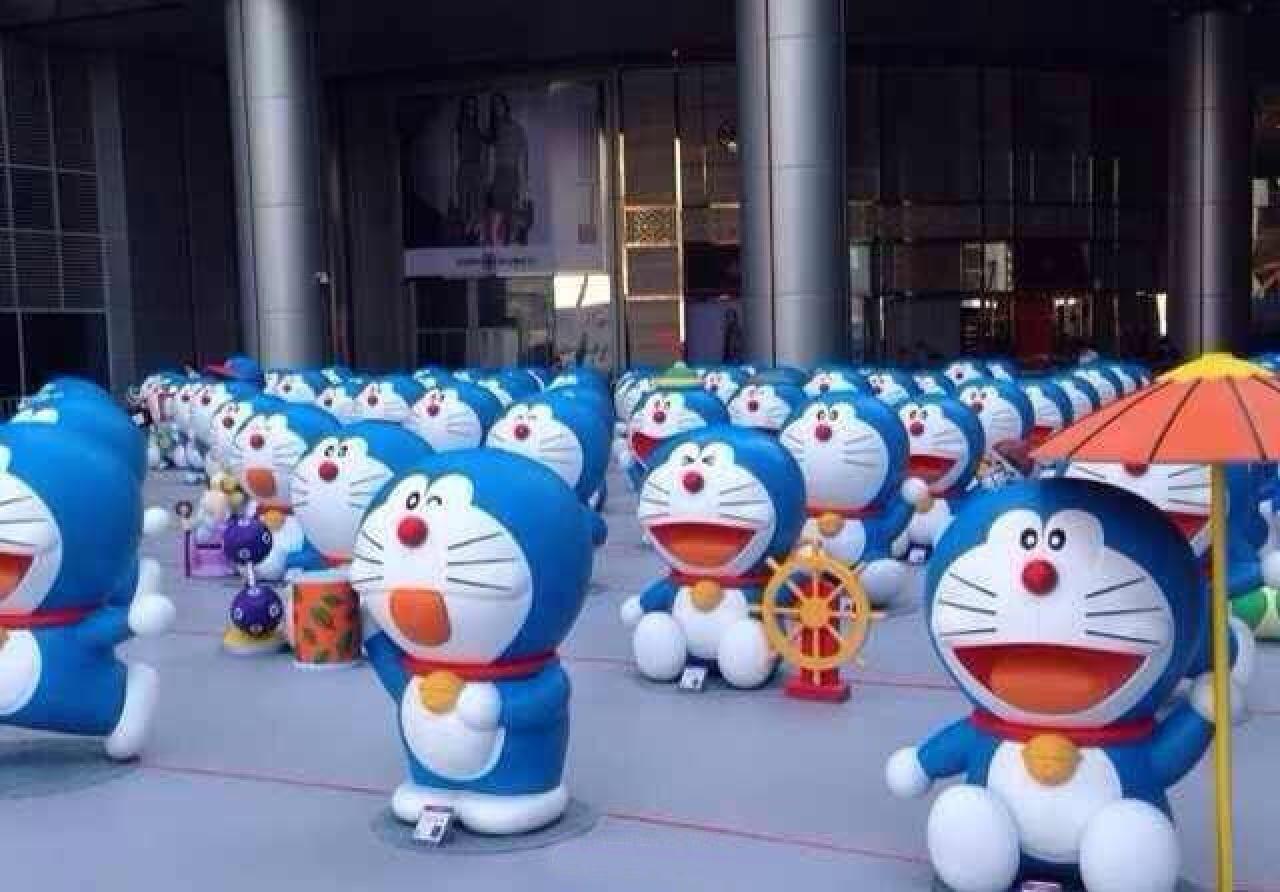 哆啦A梦和相好伞