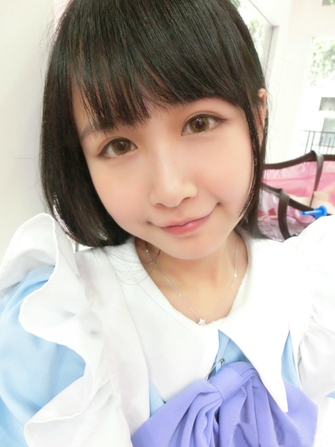 小Can关于遮挡法令纹的自拍照