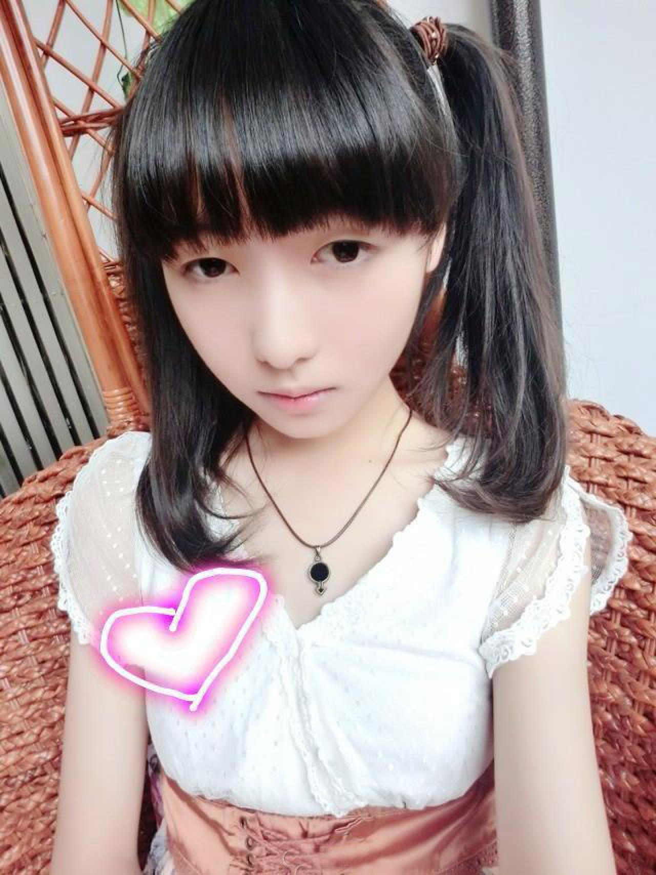 周墨哥哥双马尾自拍照