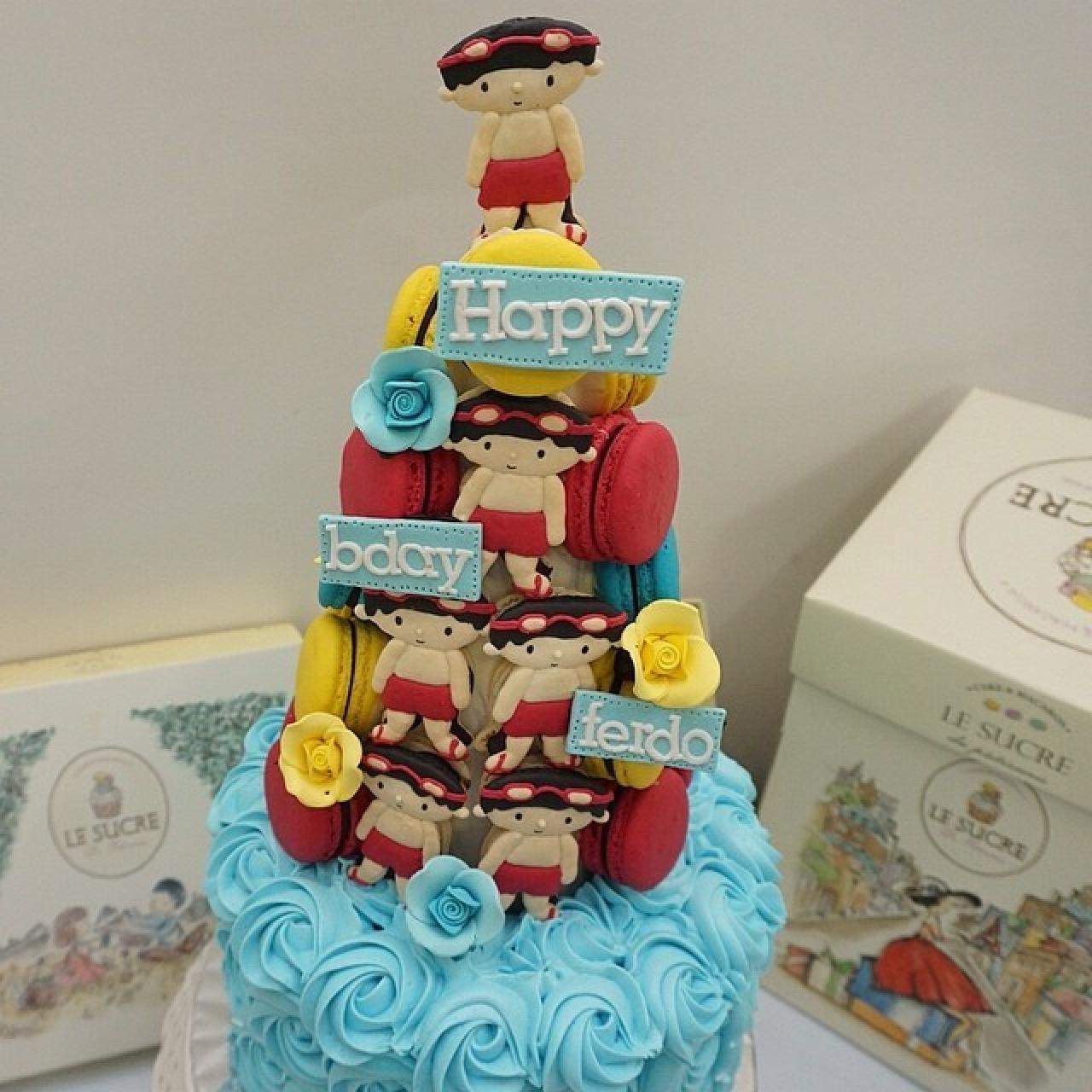 送给男孩子沙滩少年马卡龙生日蛋糕