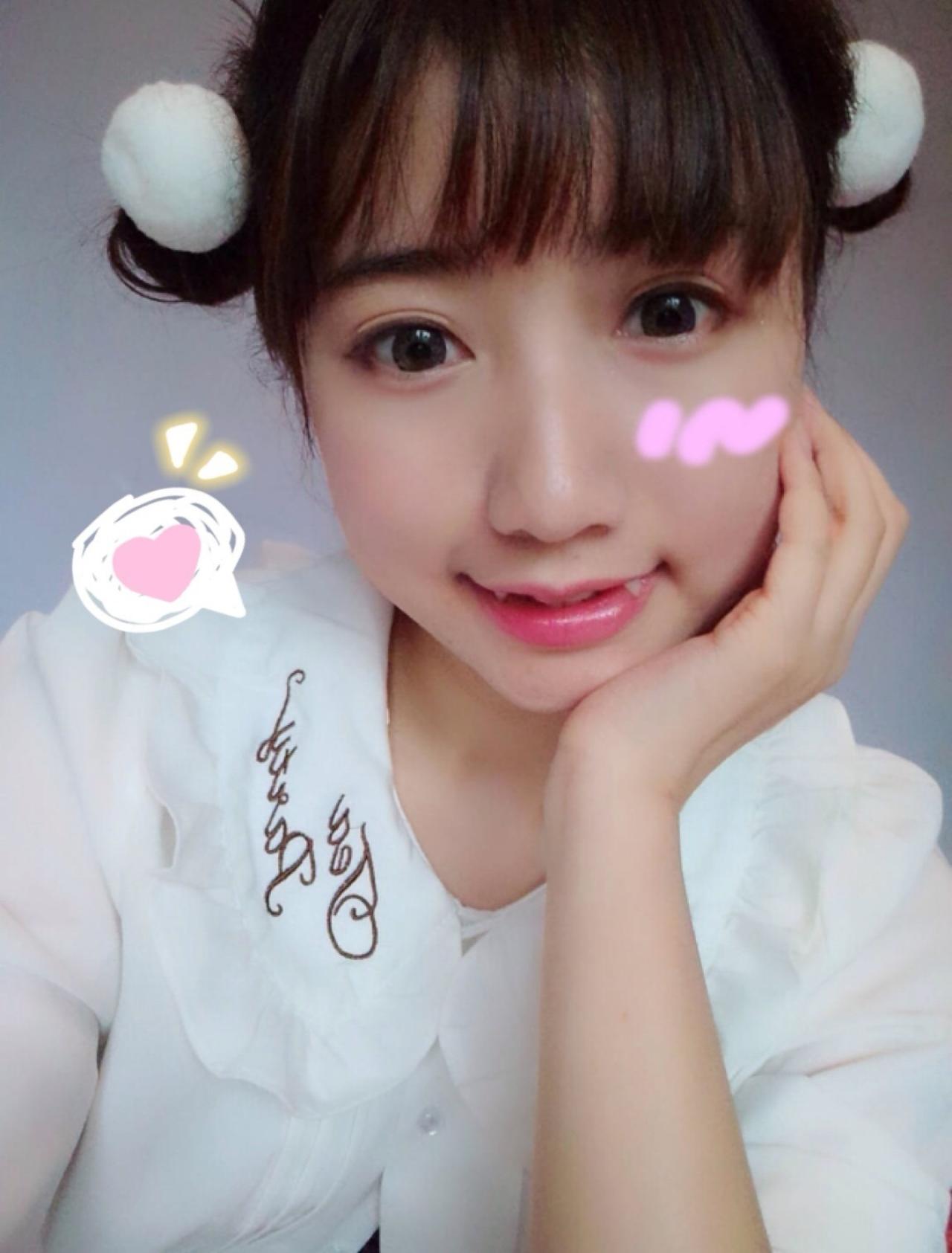 佐仓浅代露出小虎牙羞答答的萌态