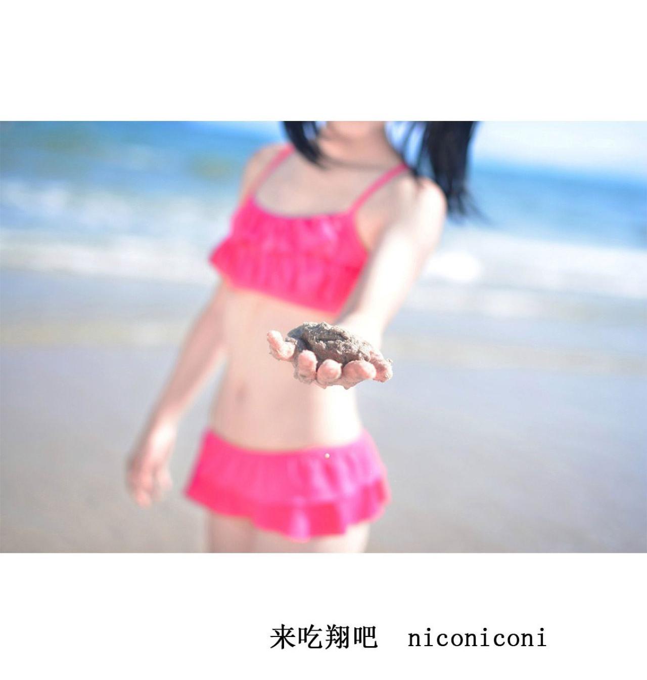 玛丽爷扮演矢泽妮可伸出捧着泥的手“来吃翔吧”niconiconi。笑眯眯，娱乐无恶意哦！