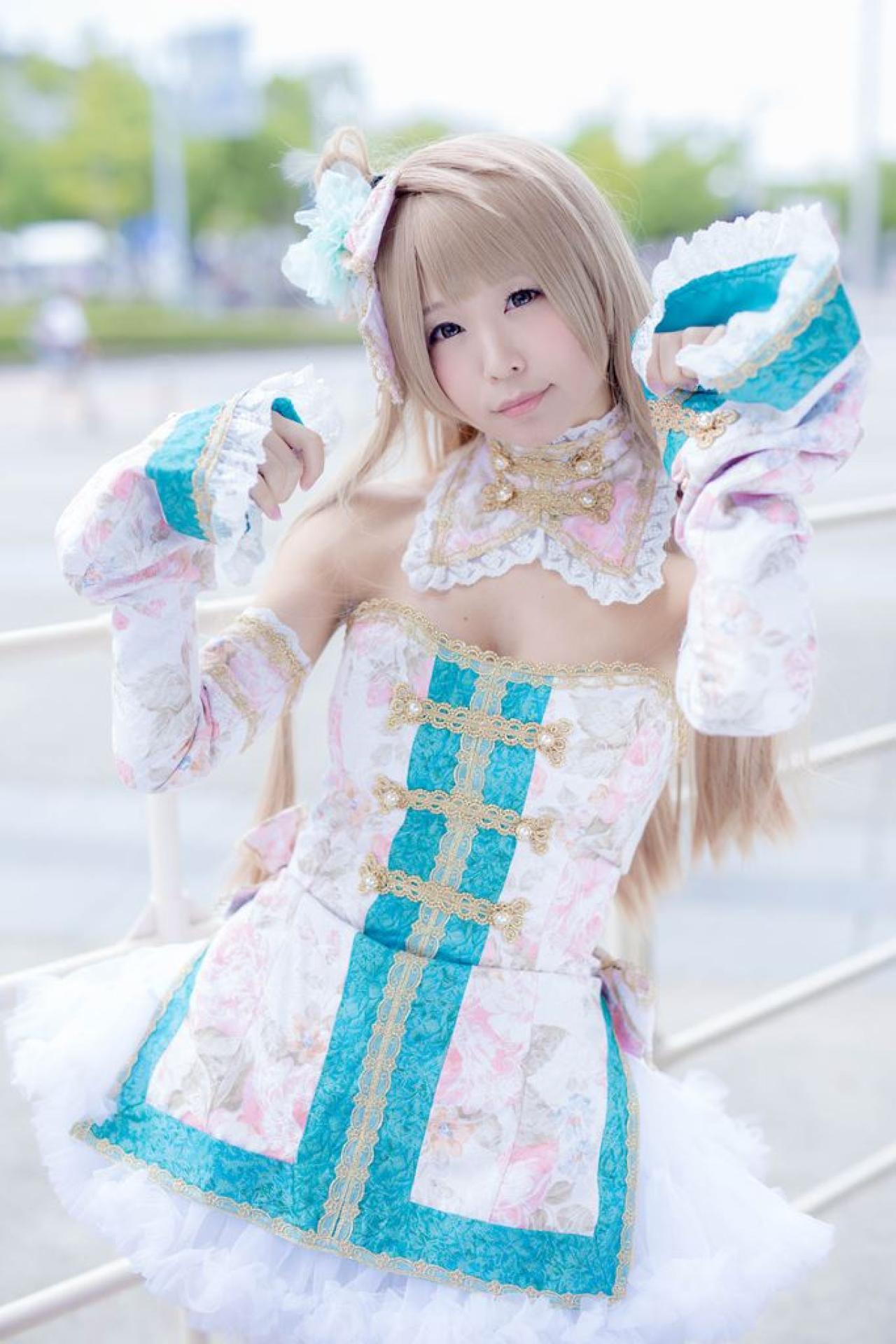 五木あきら扮演南小鸟扮小猫