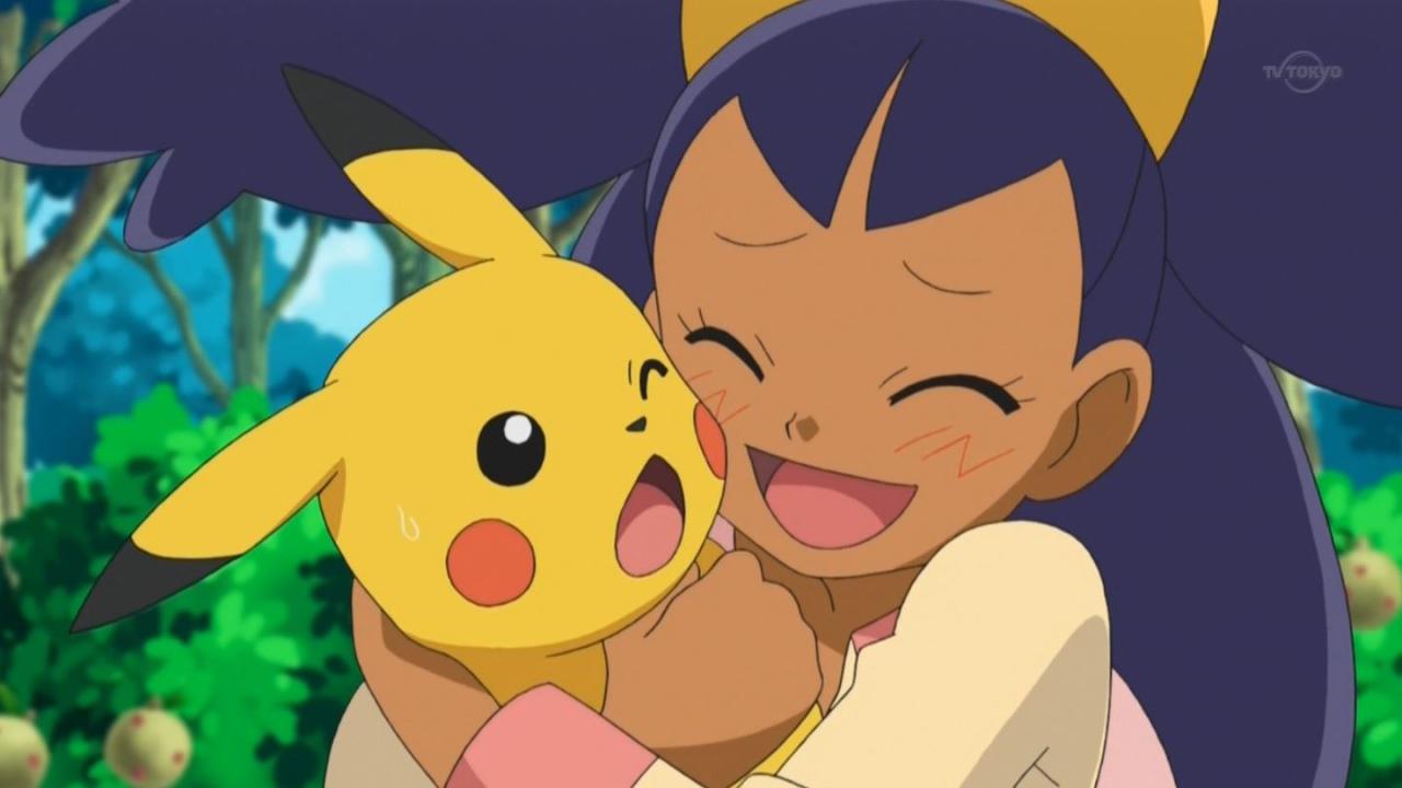 艾莉丝熊抱皮卡丘