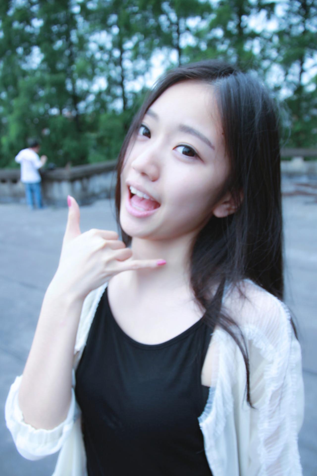 黑长直萌妹子打电话/电话联系（Call me）姿势