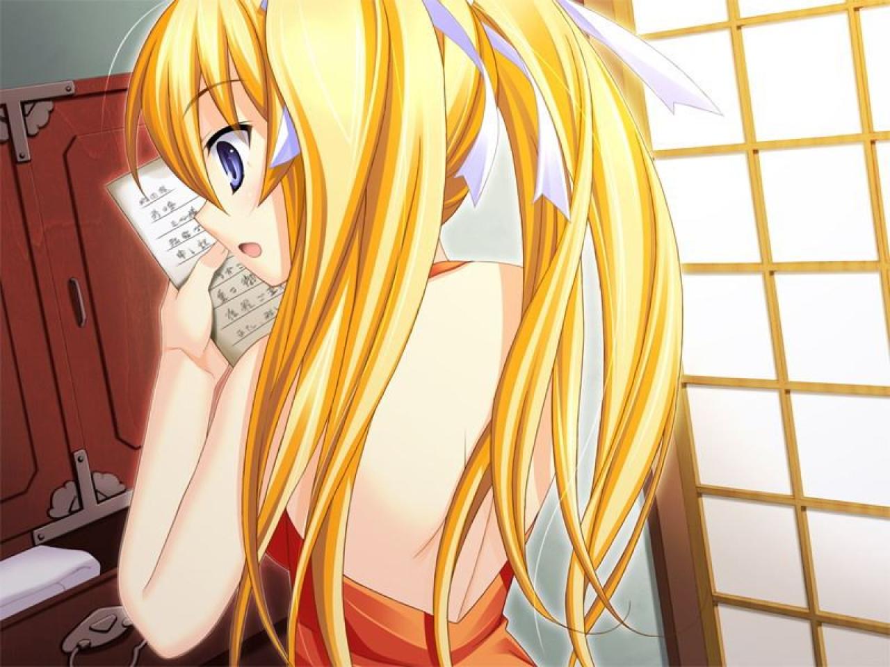 持田菜央看到纸条吃惊的神情