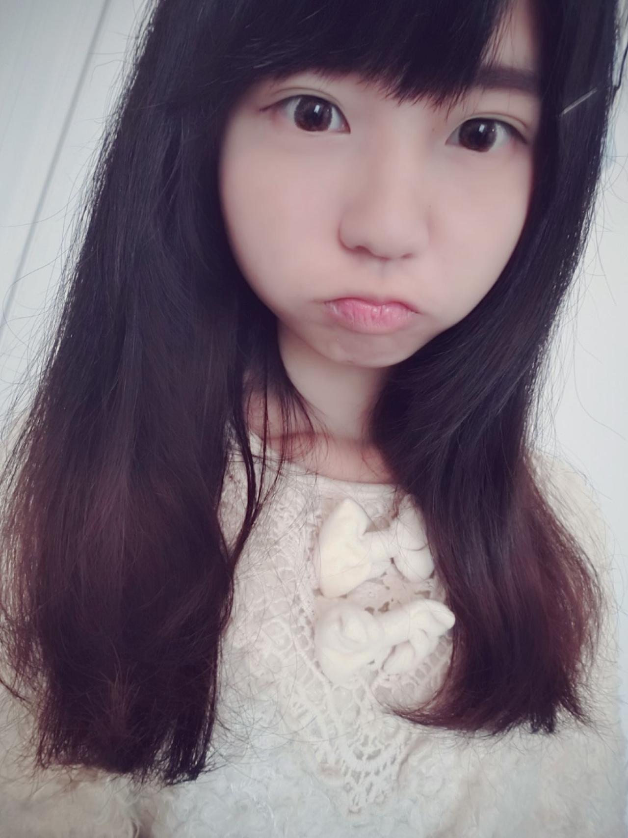 赤澤Aki嘟嘴卖萌自拍