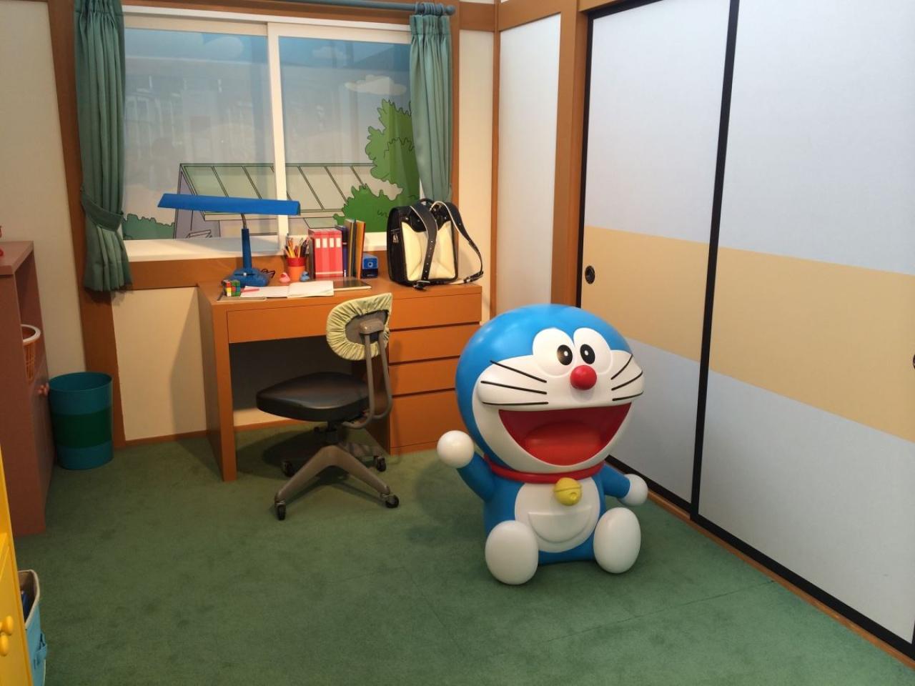 野比大雄家实景课桌、门