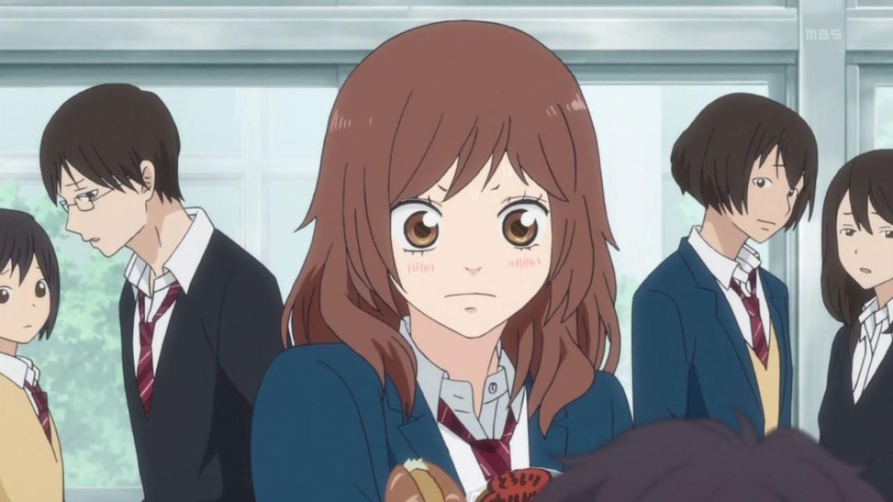 吉冈双叶抱着面包略不高兴的神情 来自《闪烁的青春》动画