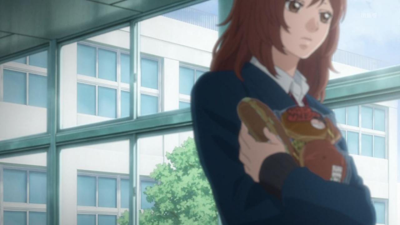 吉冈双叶抱着面包目送马渕洸离开 来自《闪烁的青春》动画