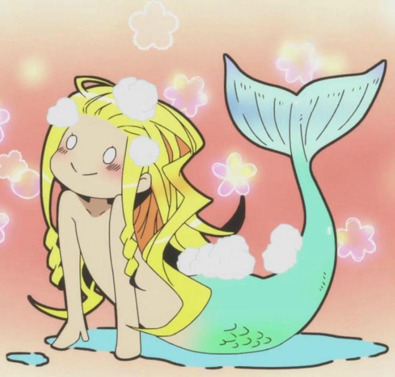 人鱼若狭扒在地上作俯卧撑的表情