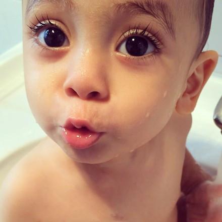 混血宝贝Hamody嘟嘴卖萌头像